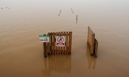 Съпругата на Пламен Бобоков блесна в галерията на Ники Младжов (СНИМКИ)