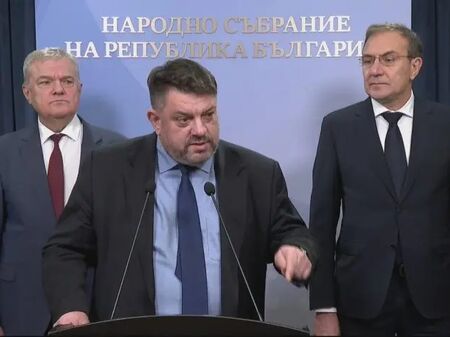 Атанас Зафиров след срещата с ГЕРБ: Не говорихме за кабинет, а по теми, важни за обществото