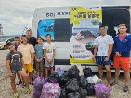 Младежите над 12 годишна възраст получиха сертификати за начална водолазна