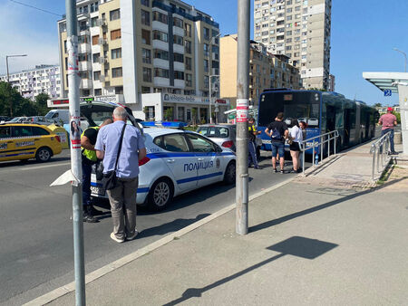 Пълен потрес! Младежът, пребил шофьор на градския транспорт в Бургас, бил гол