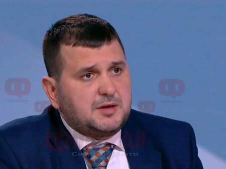 Йордан Иванов: „Лукойл“ да бъде придобита не от Пеевски, а от дружество с ясен капитал!