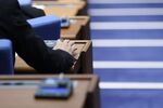 Парламентът обсъжда промени в Закона за вероизповеданията