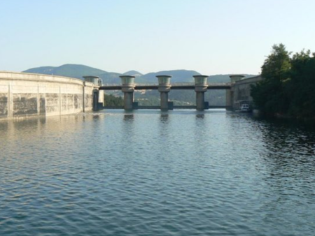 Водна криза ли? Харизваме десетки милиони кубически метри вода на Гърция