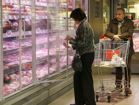 С колко поскъпнаха хранителните продукти за 8 месеца, вижте социалния експеримент на Флагман.бг