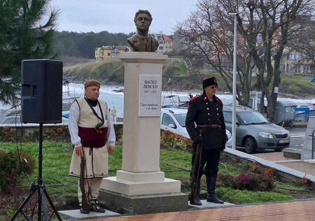 Паметник на Левски откриха в Ахтопол