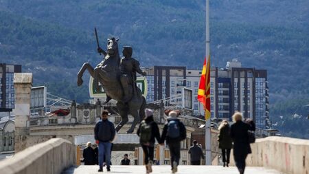 Съпругата на Пламен Бобоков блесна в галерията на Ники Младжов (СНИМКИ)