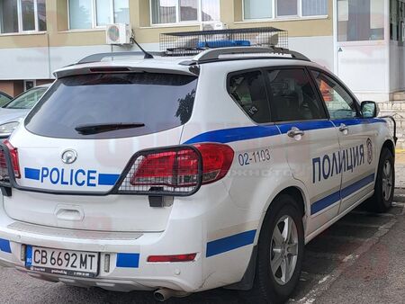 Бургазлия реши да краде прасета, озова се с белезници