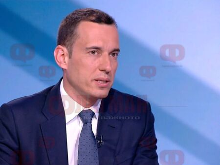Кметът на София праща главният архитект на детектора на лъжата заради скандална снимка